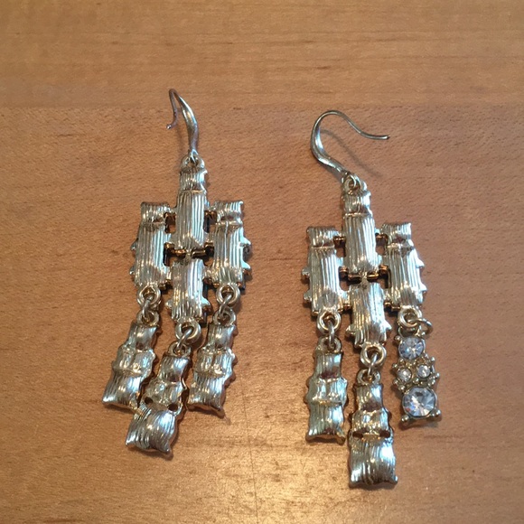 emerald chandeliers drop earrings - Picture 4 of 4